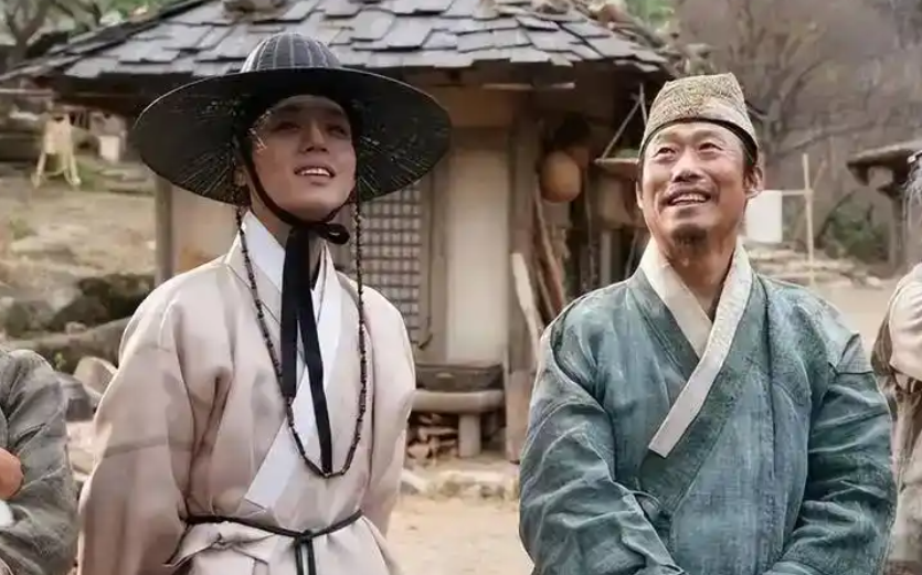 与王生活的男人图片